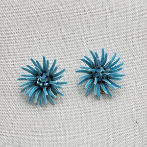 Vintage Chrysanthemum Blue Flower Clip On Earrings